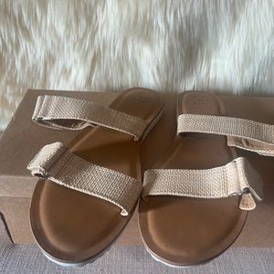 Double strap "A new day" sandals